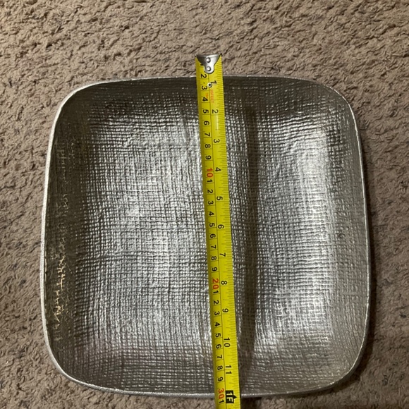 Gorgeous Metal Catch All Tray 12”X12”X2” Hand-crafted by a skilled Artisans - Picture 3 of 8